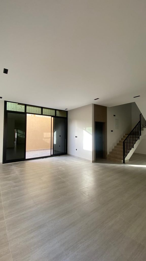 تاون هاوس العريجاء